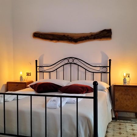 Le Scale Di Pietra Bed & Breakfast Conversano Eksteriør bilde