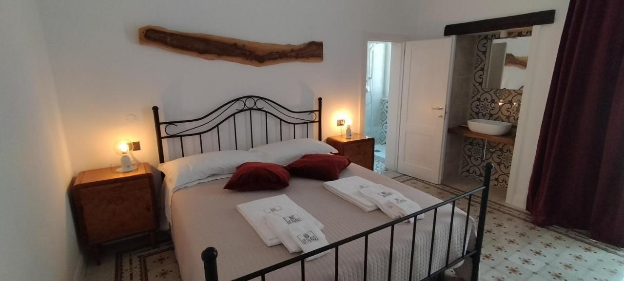 Le Scale Di Pietra Bed & Breakfast Conversano Eksteriør bilde